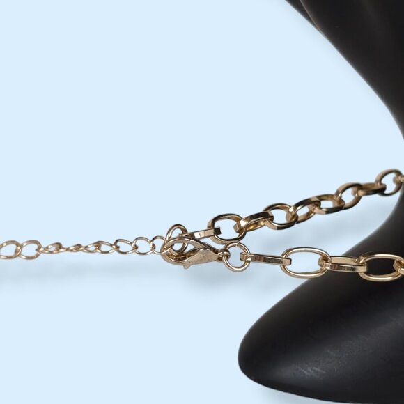 (2/$20) Gold Tone Chain Anklet - Picture 2 of 4